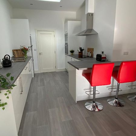 Apt 4 - Silver Spruce Killarney Exterior foto