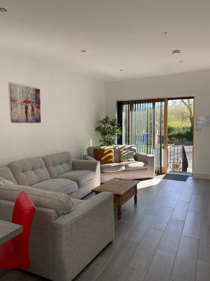 Apt 4 - Silver Spruce Killarney Exterior foto